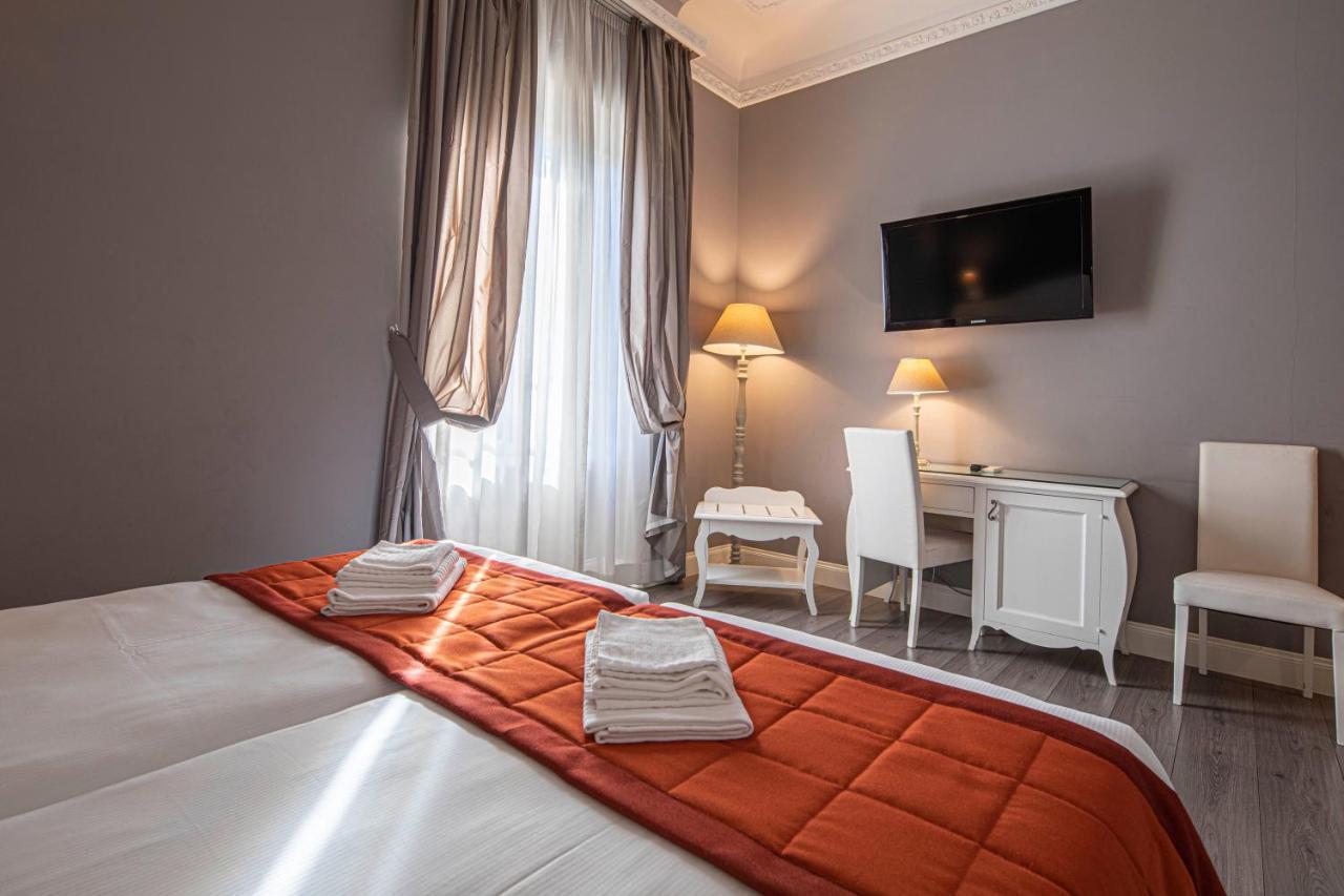 Couette-café Castrense 2*